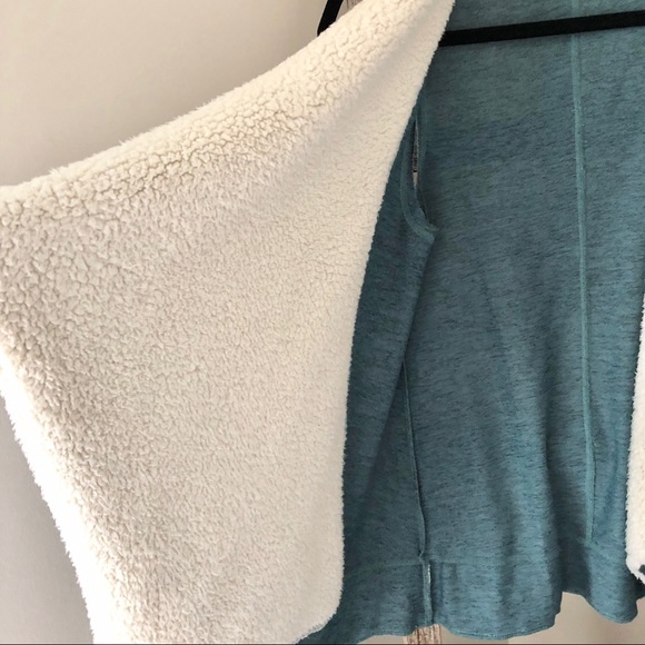 ❄️COZIEST Vest - Picture 5 of 8